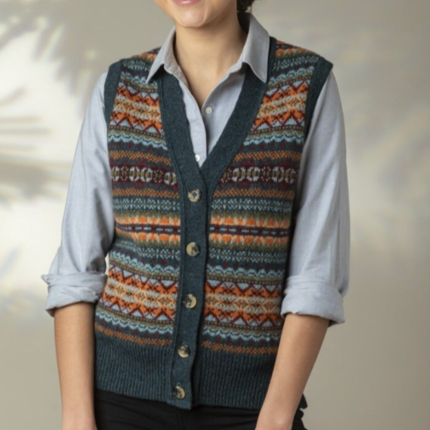 Eribé's Kinross Sweater vest for women in Prelude. Quality Scottish Knitwear in Merino Wool. Fairisle design in blues.