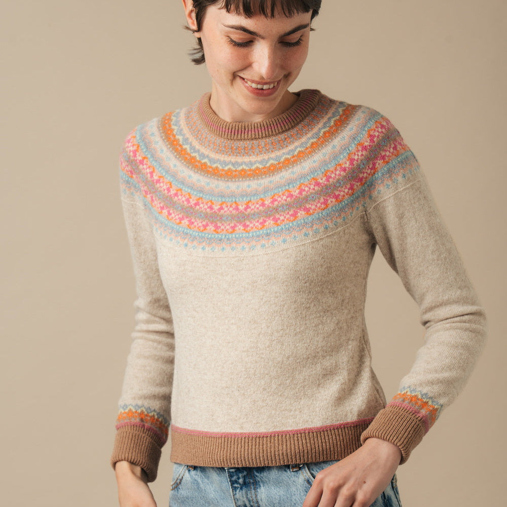 Eribe Alpine short sweater in Romance