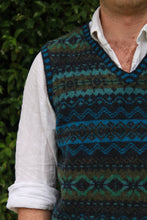 Eribe's Men's Brodie Vest in Kingfisher, close up of fairisle knit pattern