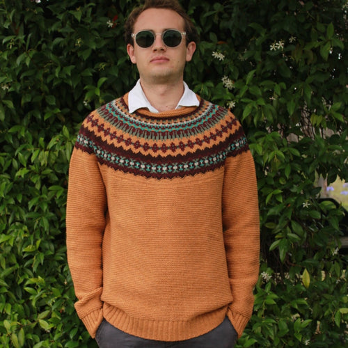 Eribe Men's Stoneybrek Sweater in Goldfinch