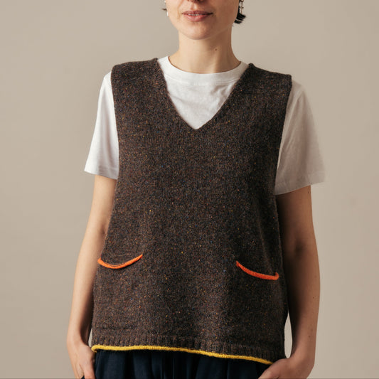 Eribe Tweed Nep Vest in Bark