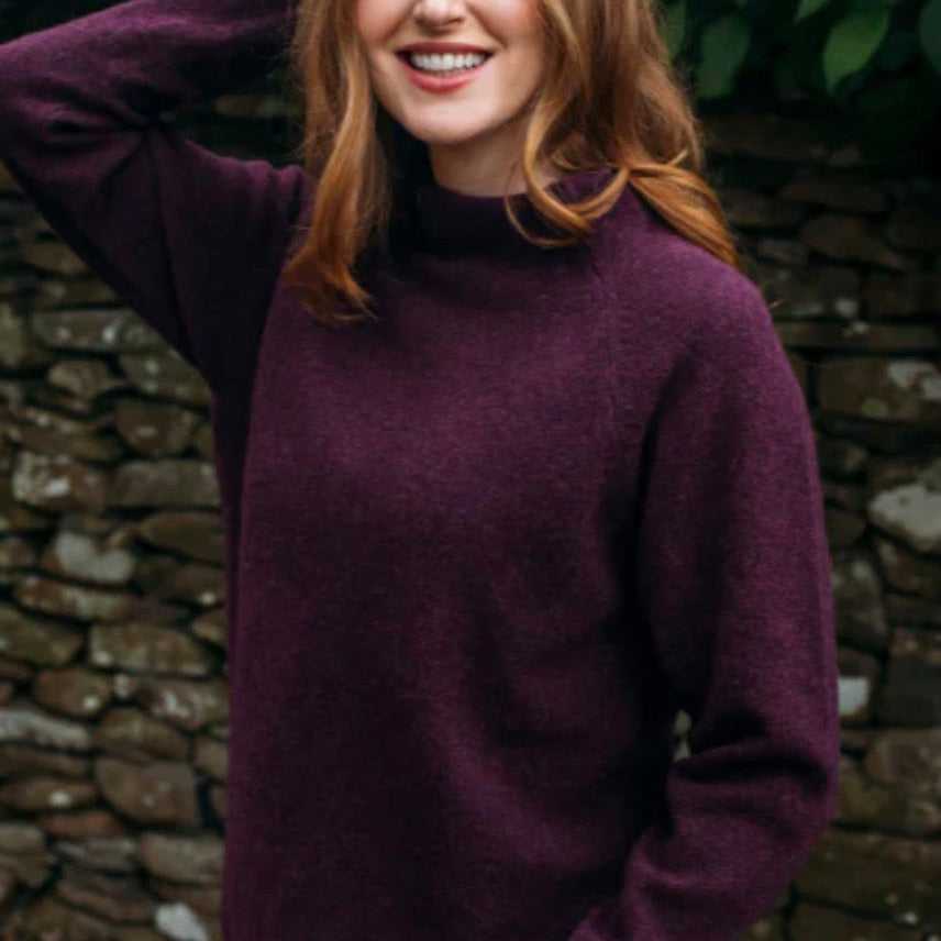 Eribe - Corry Raglan Sweater - Black Grape
