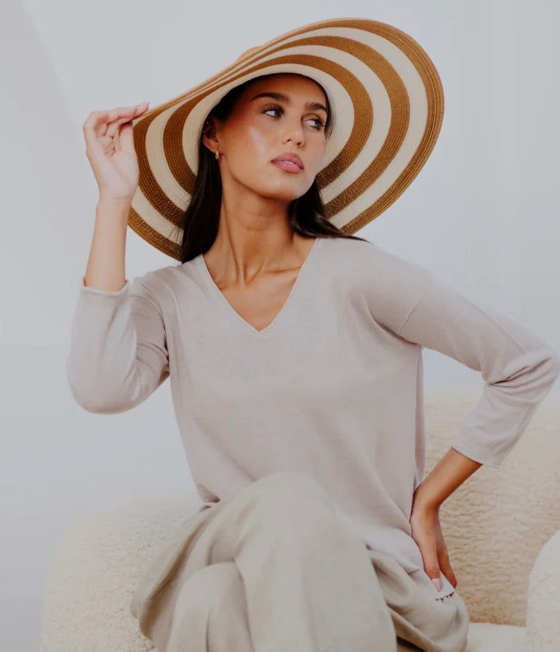 Bridge & Lord - V-Neck Relaxed Pullover - String