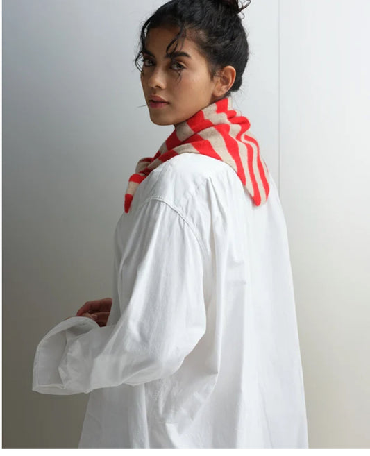Jo Gordon quality woollen triangle scarf in red stripe