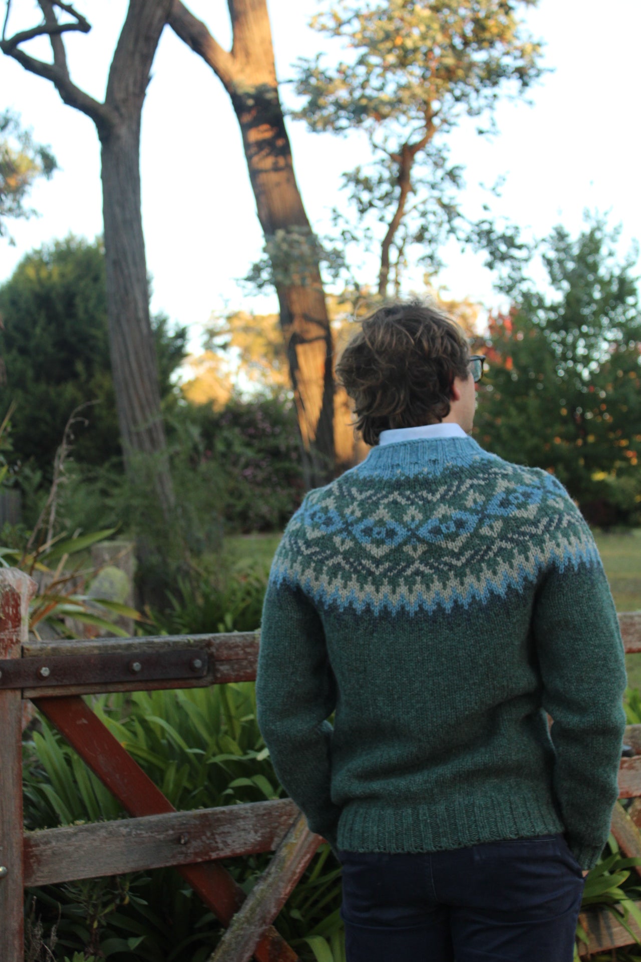 Harley of Scotland's Men's Chunky Fair Isle Jumper in green Cedar