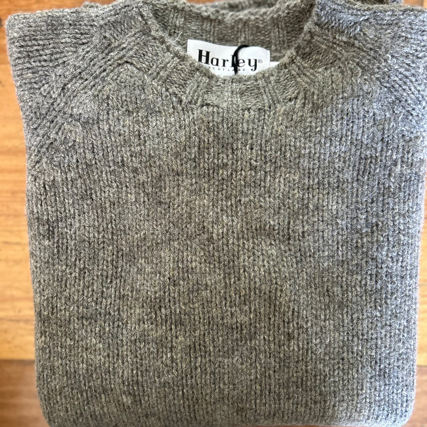 Harley of Scotland Mens grey jumper. in wool.