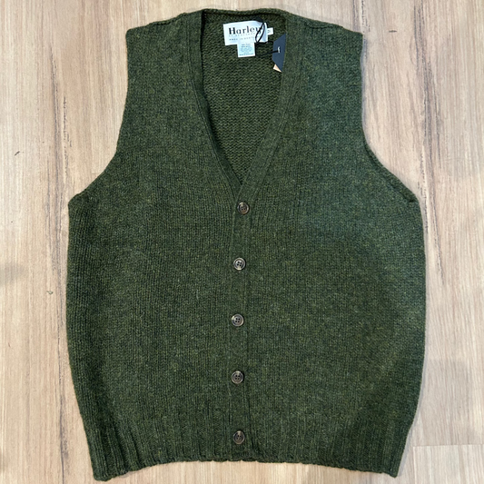 Harley of Scotland Men's knitted waistcoat 100% wool in in Shadow.