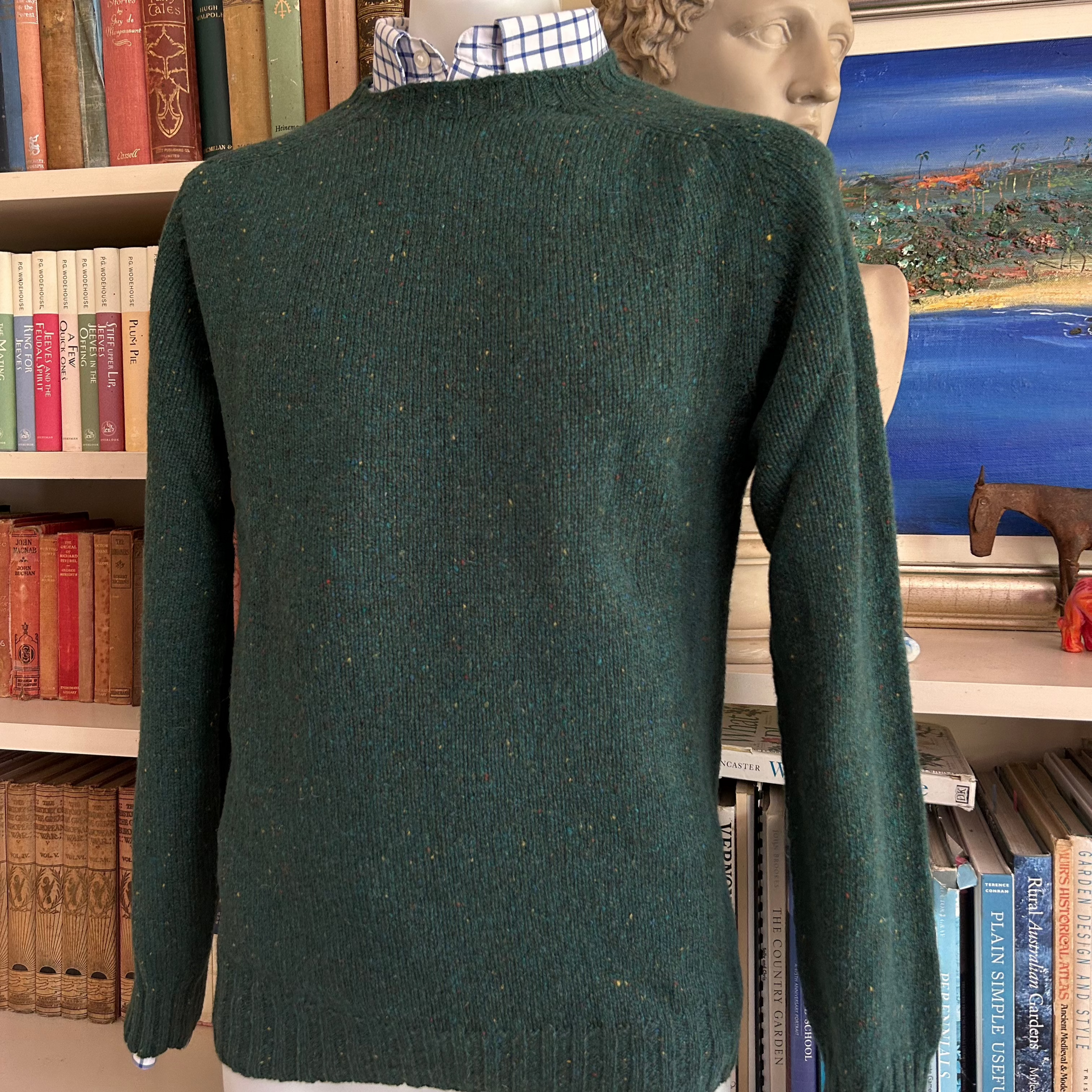 Mens Fleck jumper in green 100% wool. Knitted in Scotland.