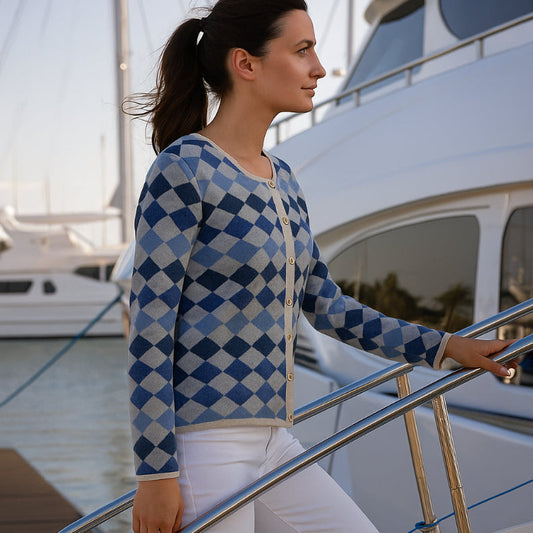 Mansted Harlequin cardigan dodo blue. Organis cotton.