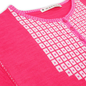 Mansted pink T-shirt.