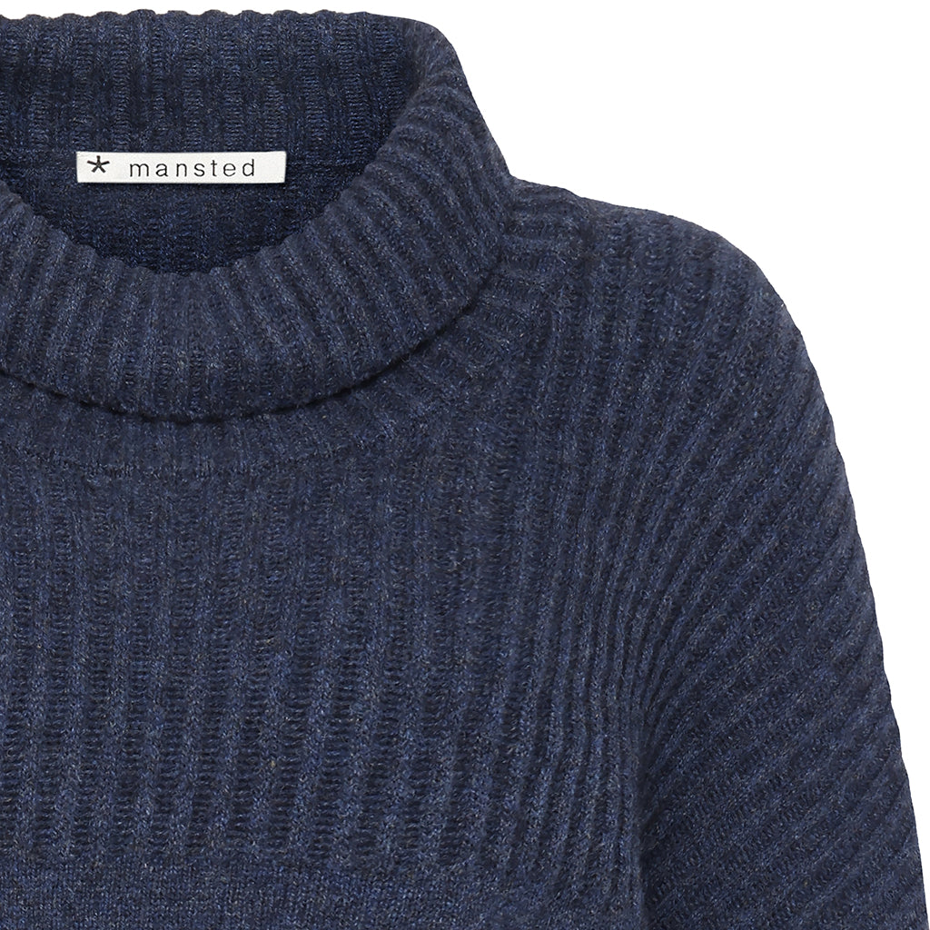 Mansted quality knitwear Wool and Yak jumpers cardigans and jackets. Zaga.