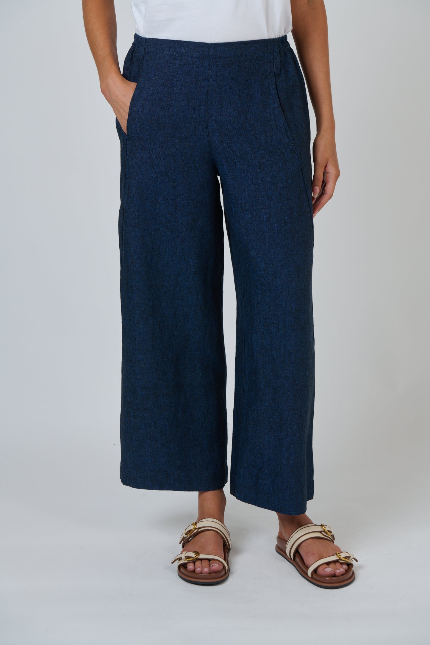 Naturals by O&J Ga 398 Linen Pants in Eclipse - Navy with pockets
