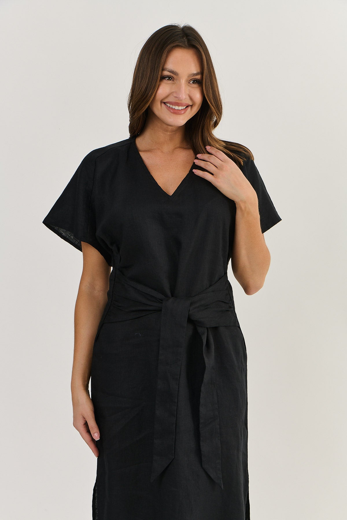 Naturals by O&J GA522 Black dress in Linen.