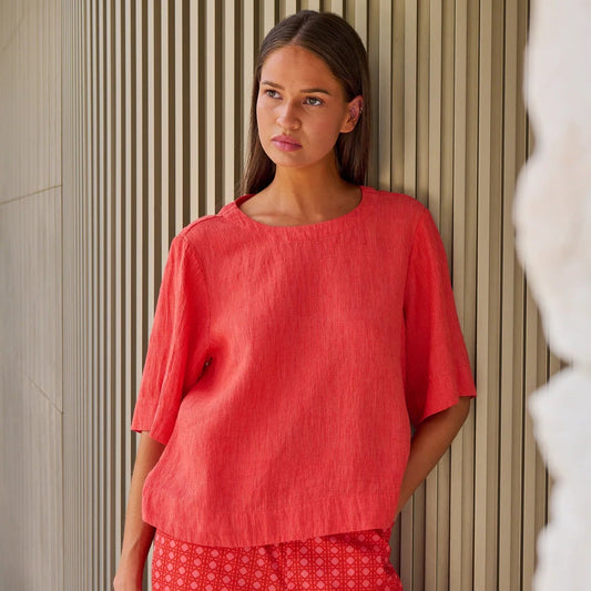 Naturals by O&J Linen Top in Coral Sunset Strip GA724B