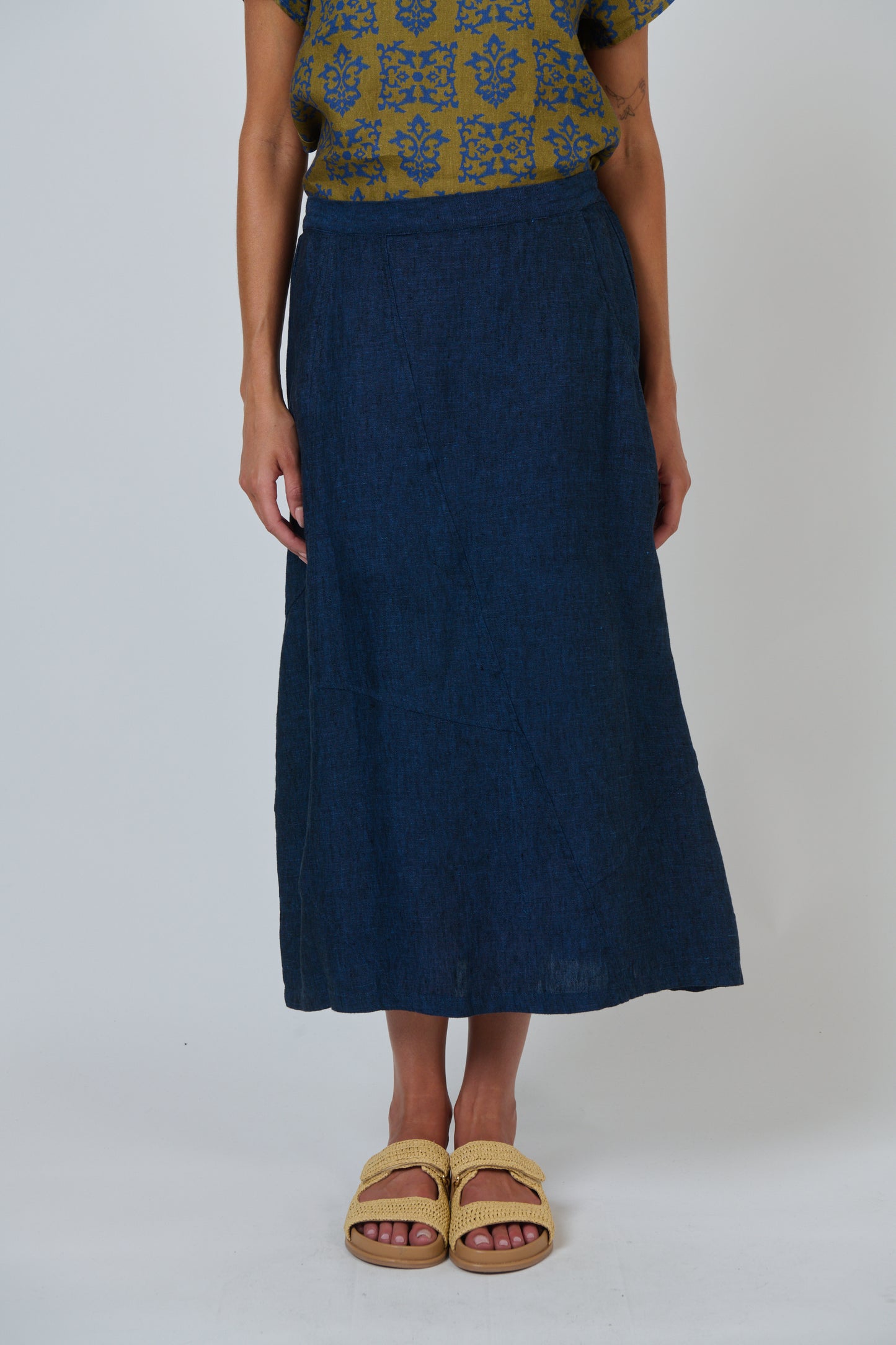 Naturals by O&J blue linen skirt a line