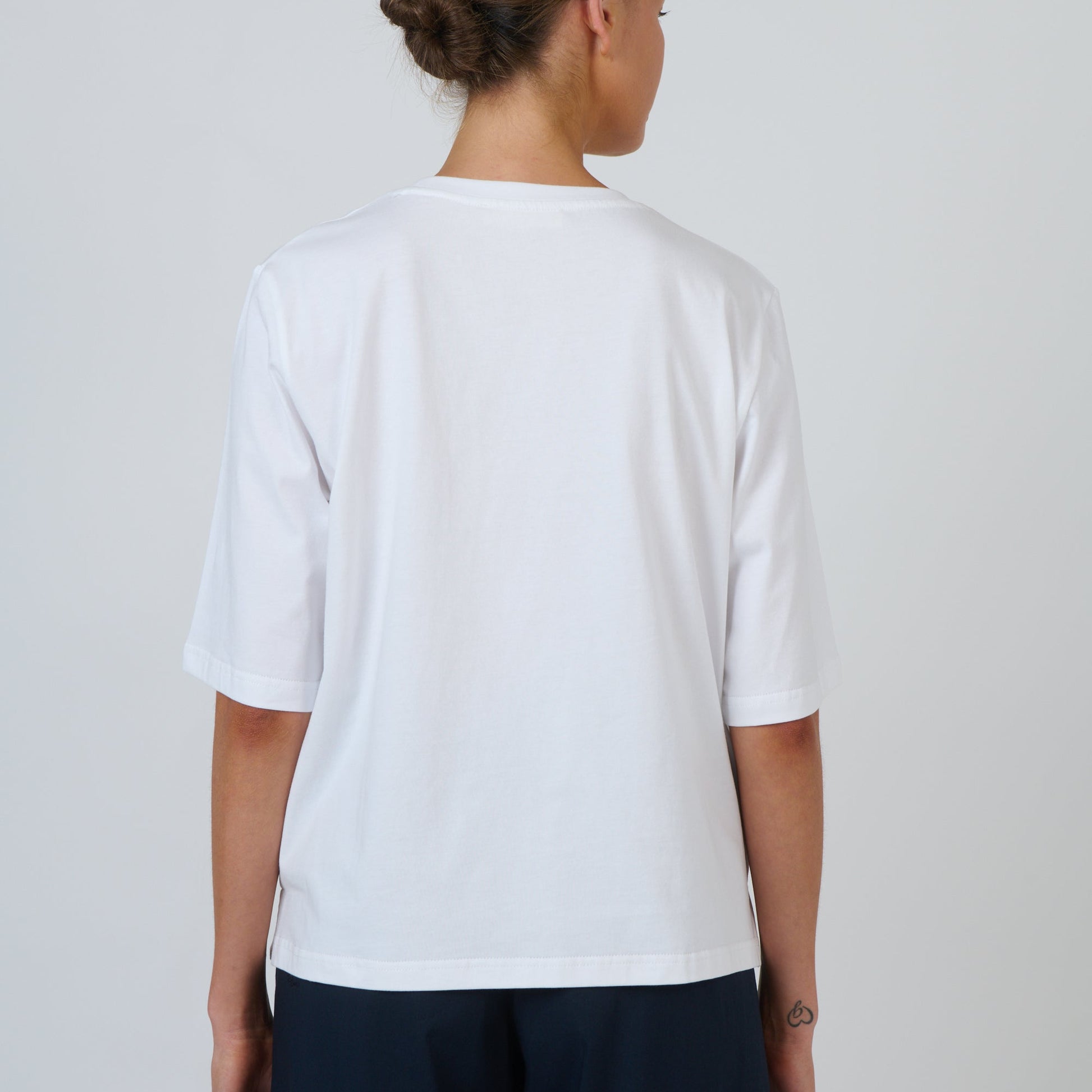 Naturals by O&J plian white T-shirt 100% cotton