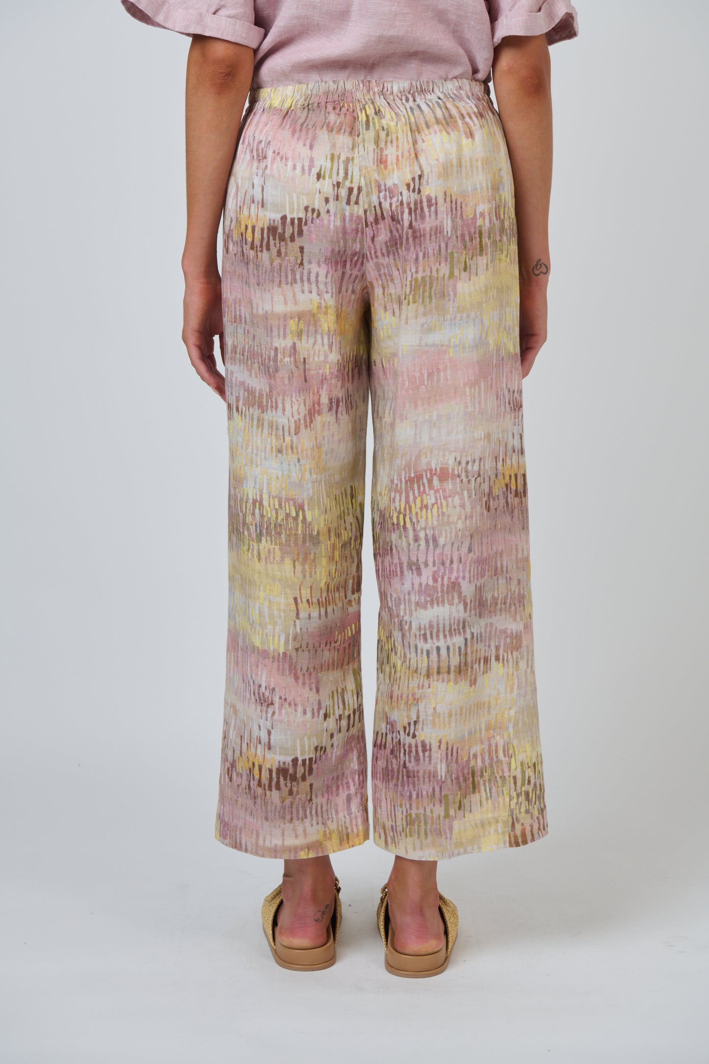 Naturals by O&J linen pants wide les elastic waist at back GA398 in Jardin