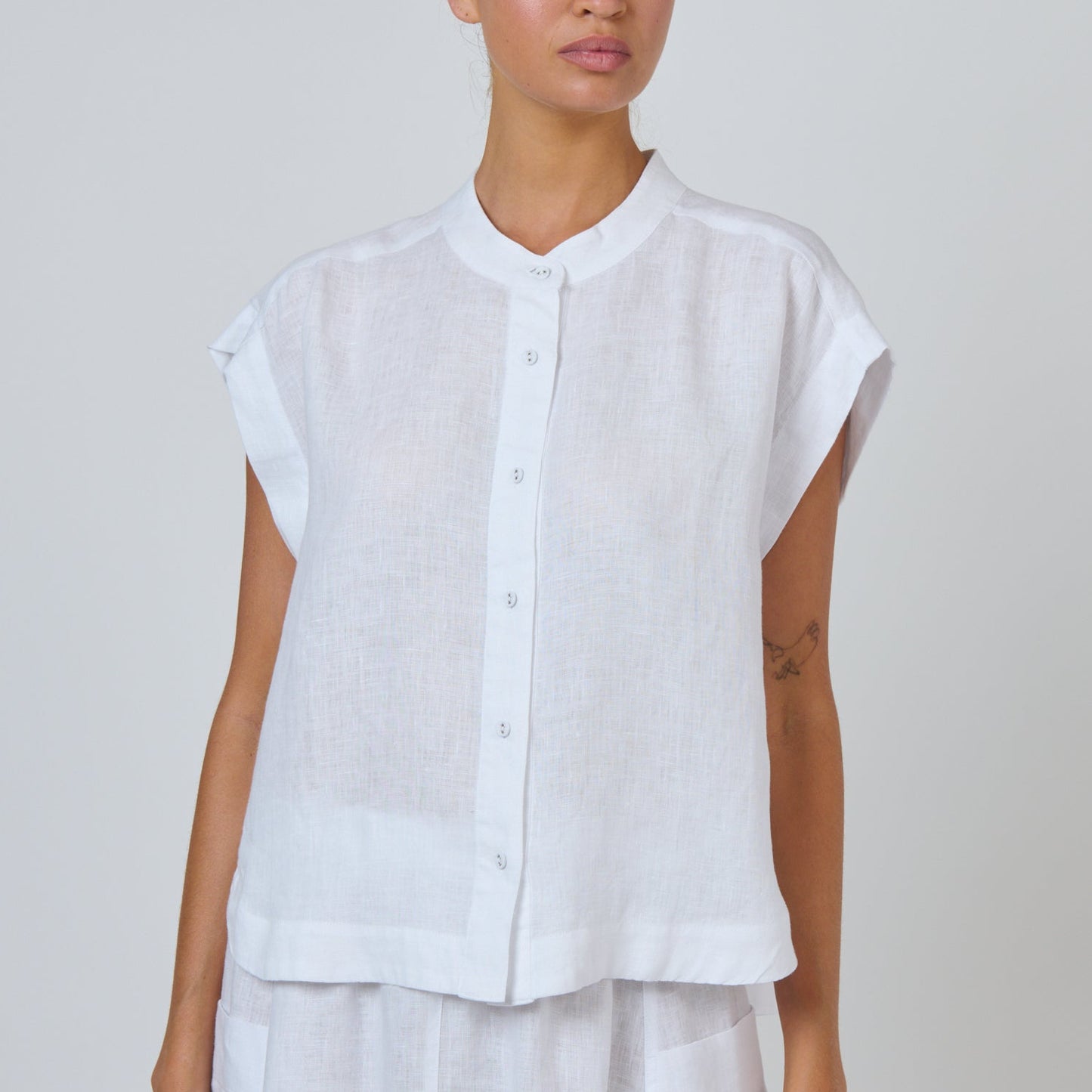 Naturals by O&J quality linen top for summer