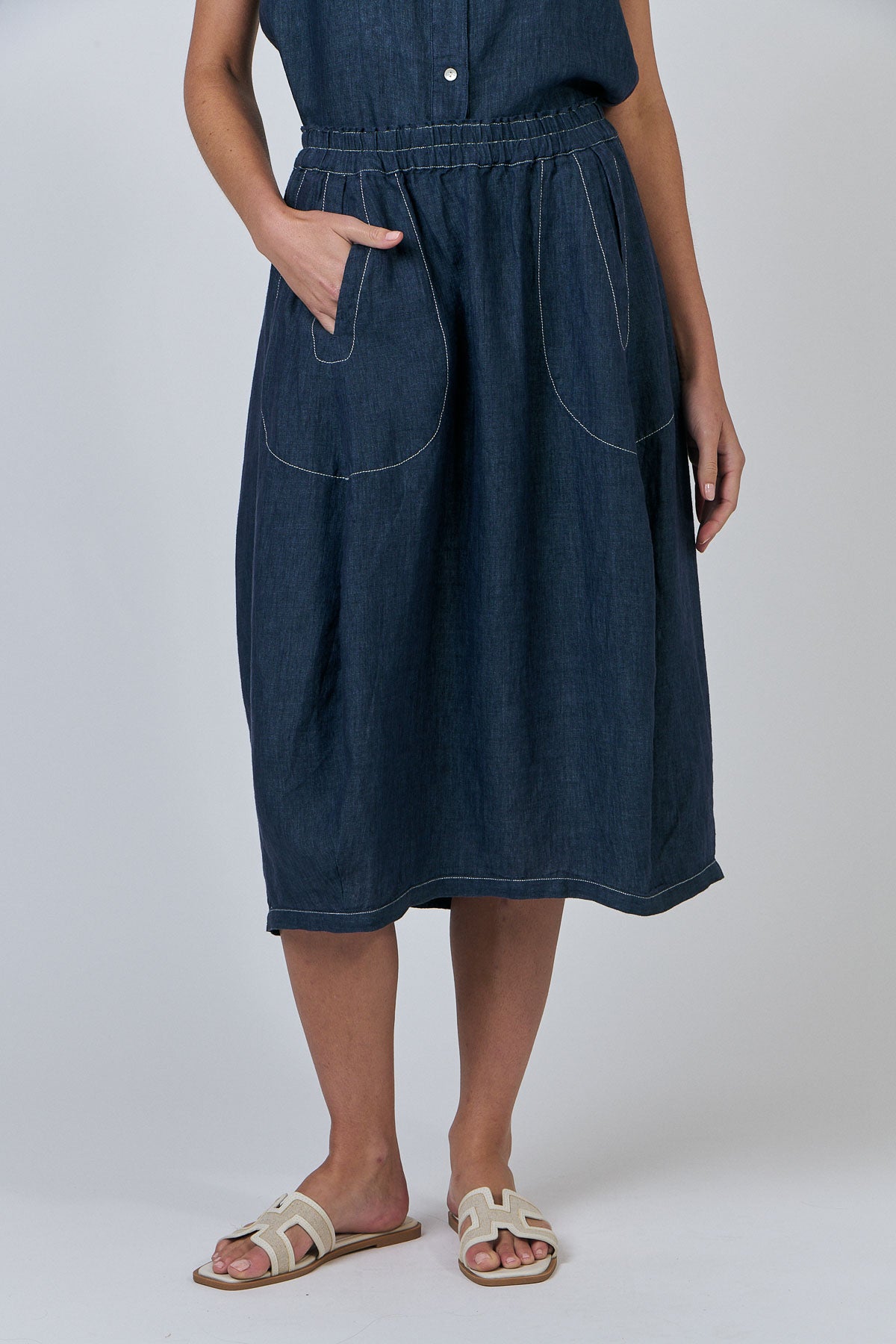Skirt in Dark Navy Linen