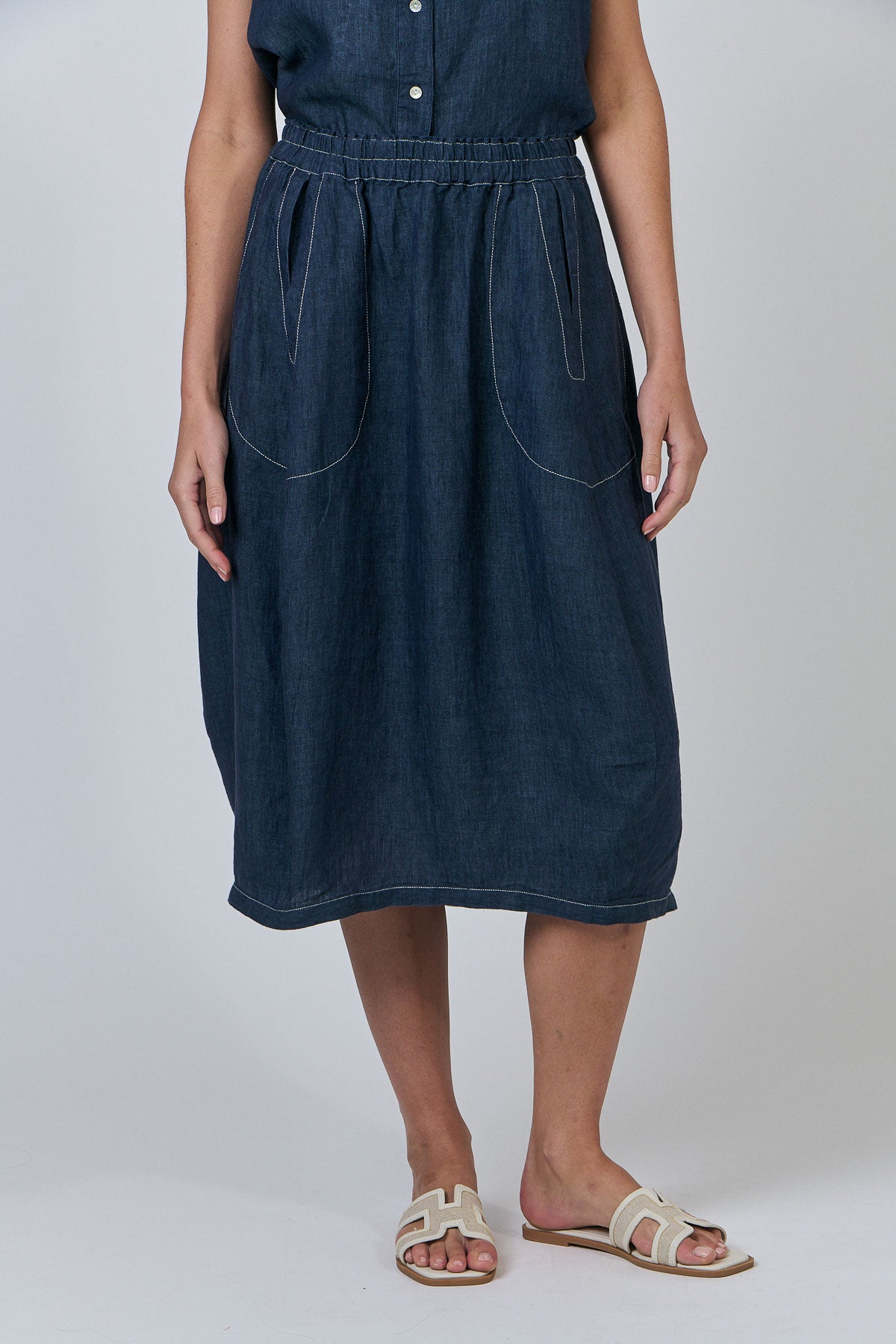 Linen skirt in dark steel blue from naturals by O&J