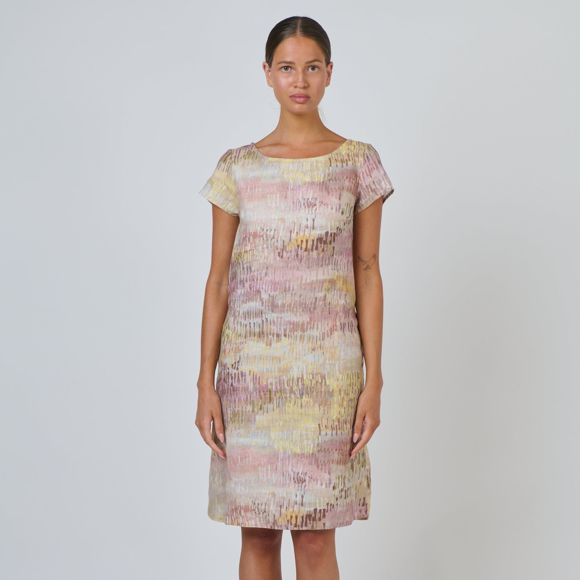  Naturals by O&J shift dress in pinks GA237