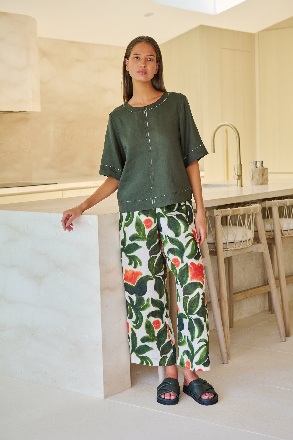 Naturals by O&J Linen Pants in Tuileries green and orange print
