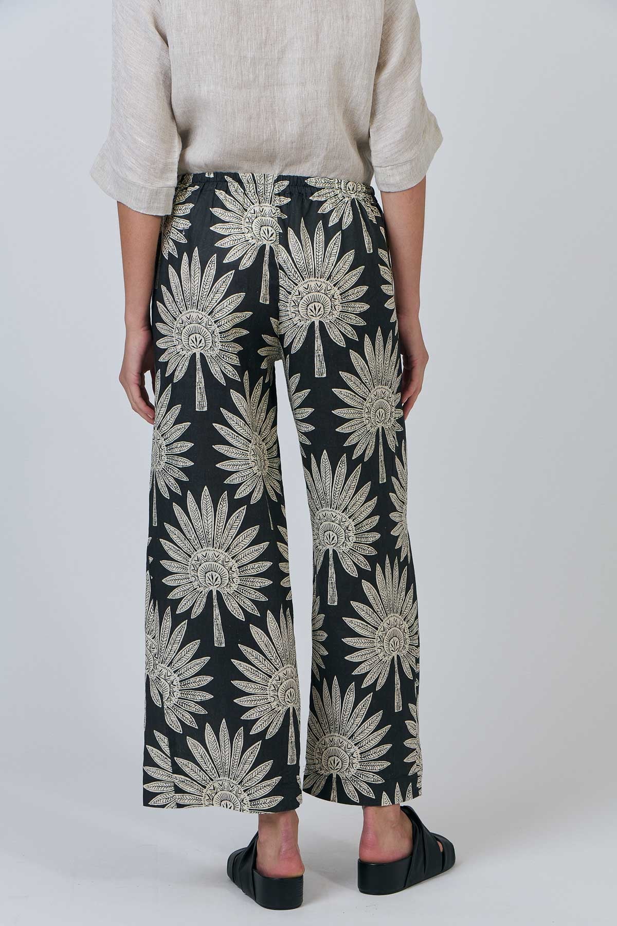 Naturals by o&j linen pants. Natural fibres. 