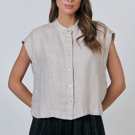 Naturals by O&J linen top in Dune