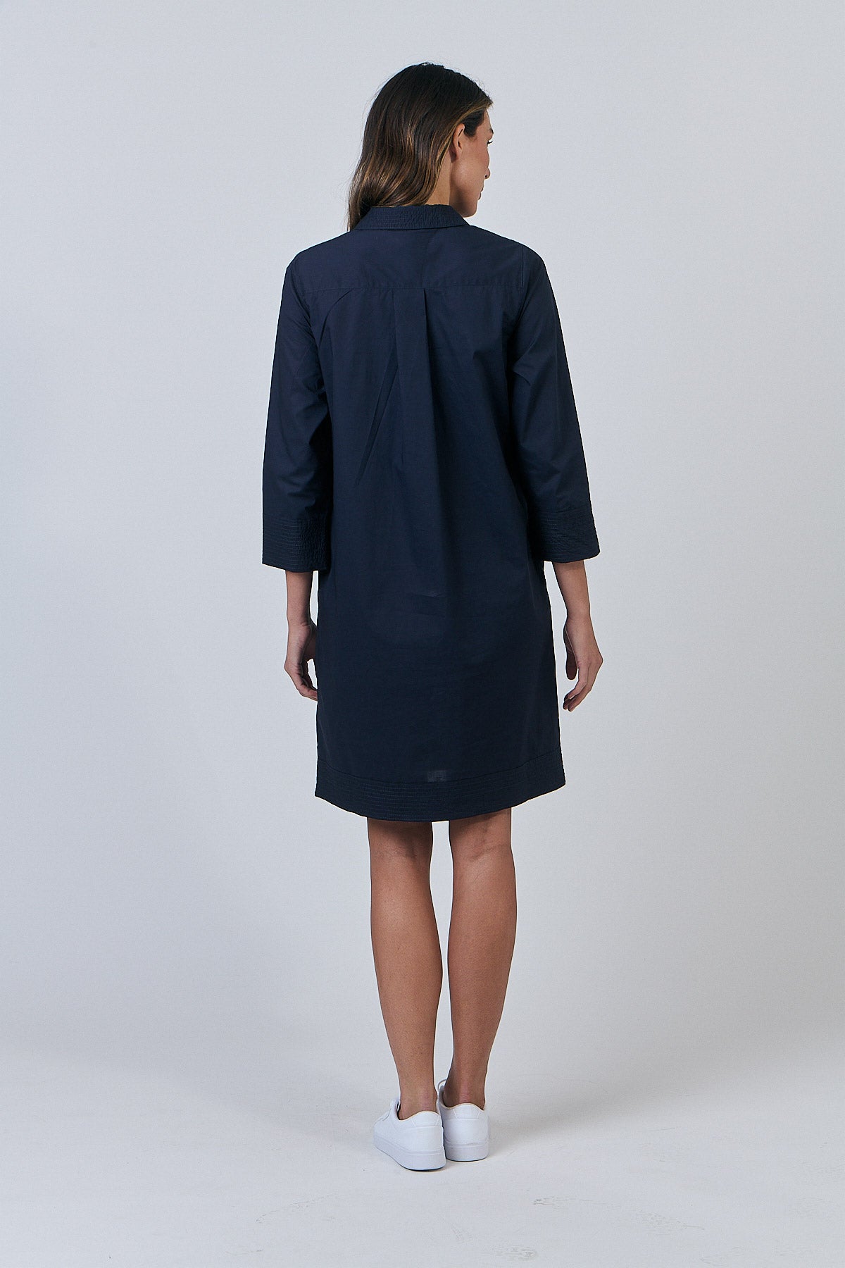 Naturals by O&J. Cotton Poplin dress in Ink Navy GA602
