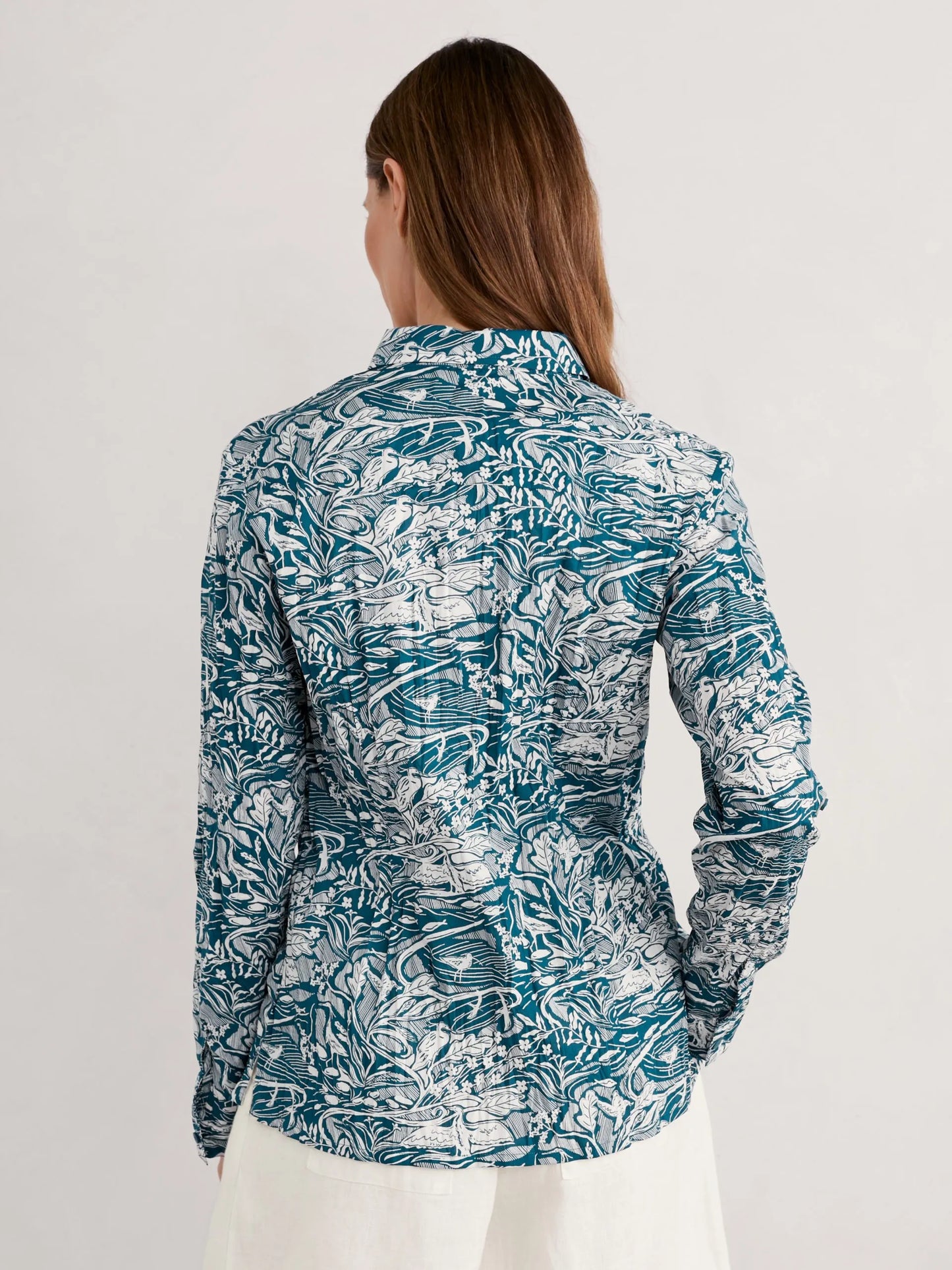 SEASALT'S Larissa Shirt in Helford Birds Ocean Drift blue, back view