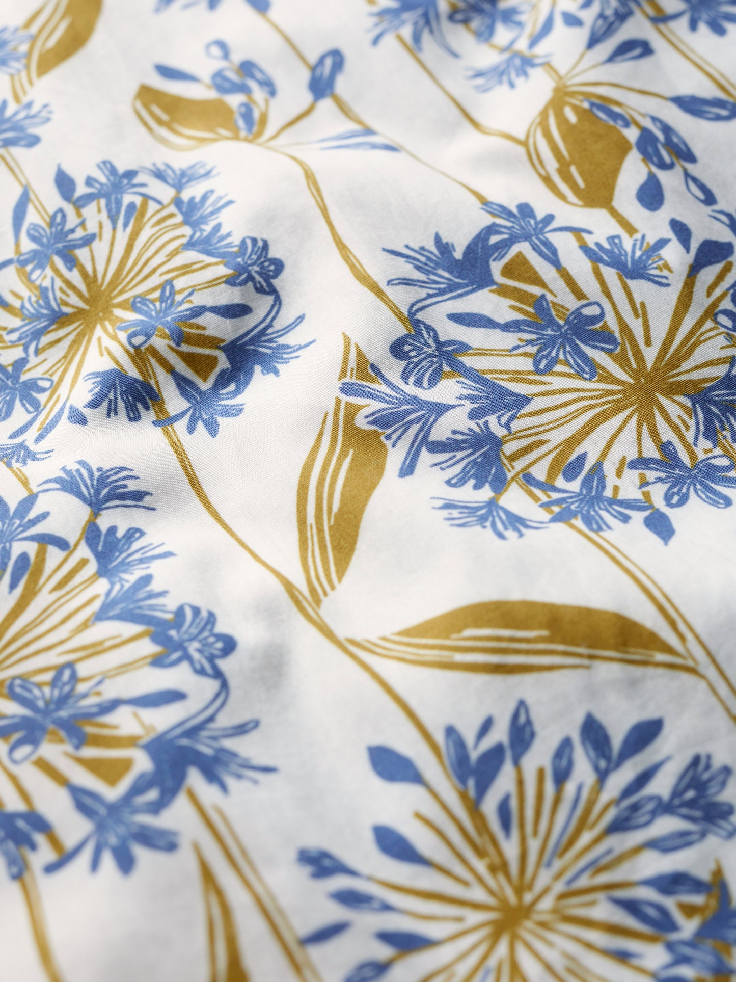 SEASALT'S Sky Beyond Dress in Agapanthus Lino Chalk, close up of cotton fabric