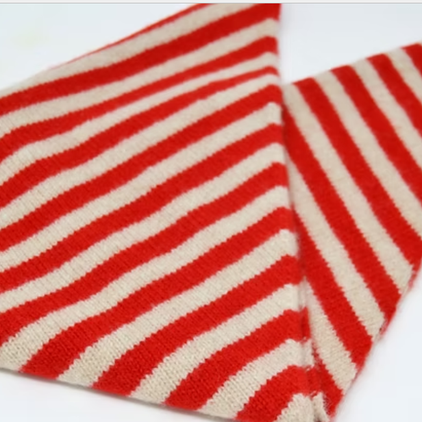 striped neckerchief in red and oat. Merino wool.