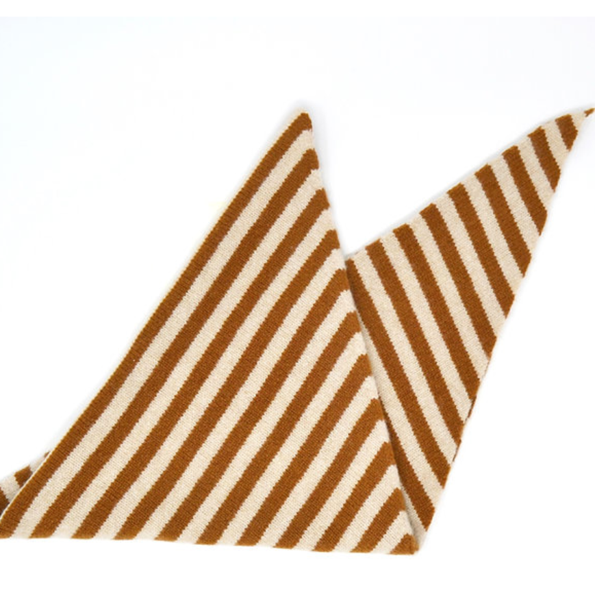 Neckerchief in wool. Brown and white stripe.