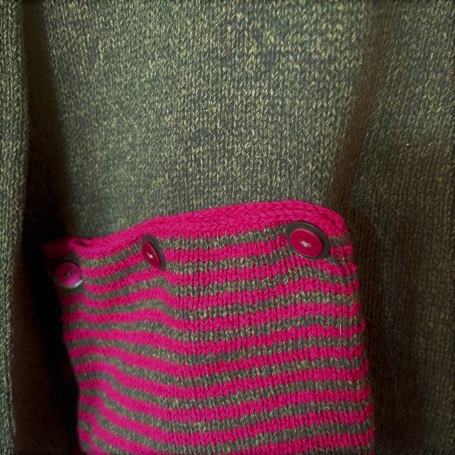 Green and pink Raw silk and wool knitwear.