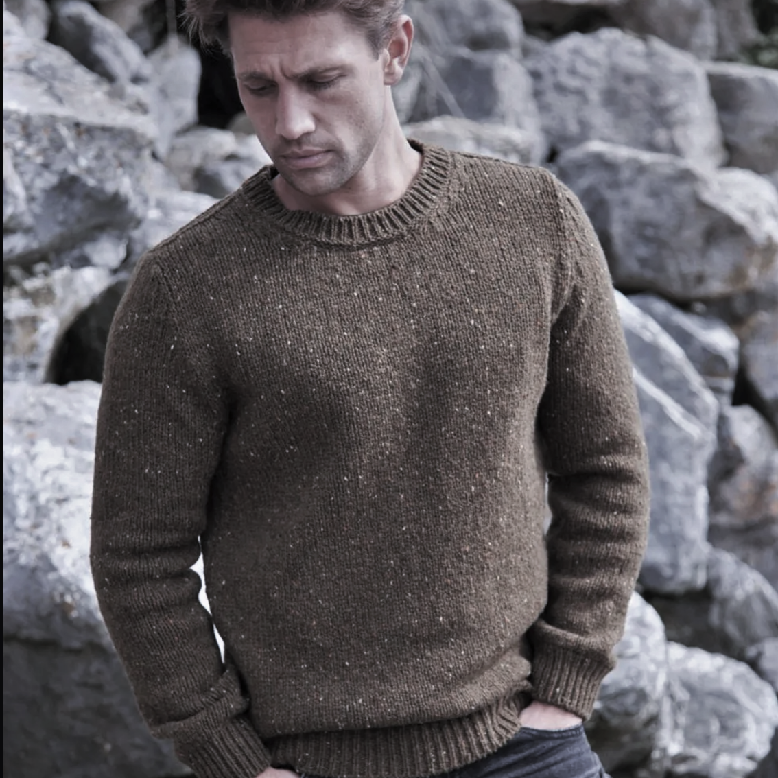 Men's sweater. Fisherman out of Ireland. Donegal Tewwd Rabbit.