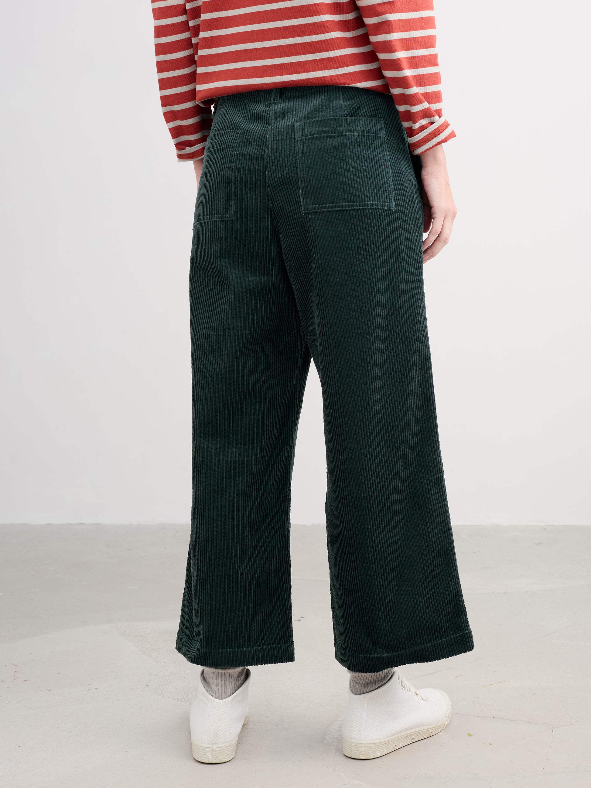 Seasalt Asphodel trousers in dark green - coppice