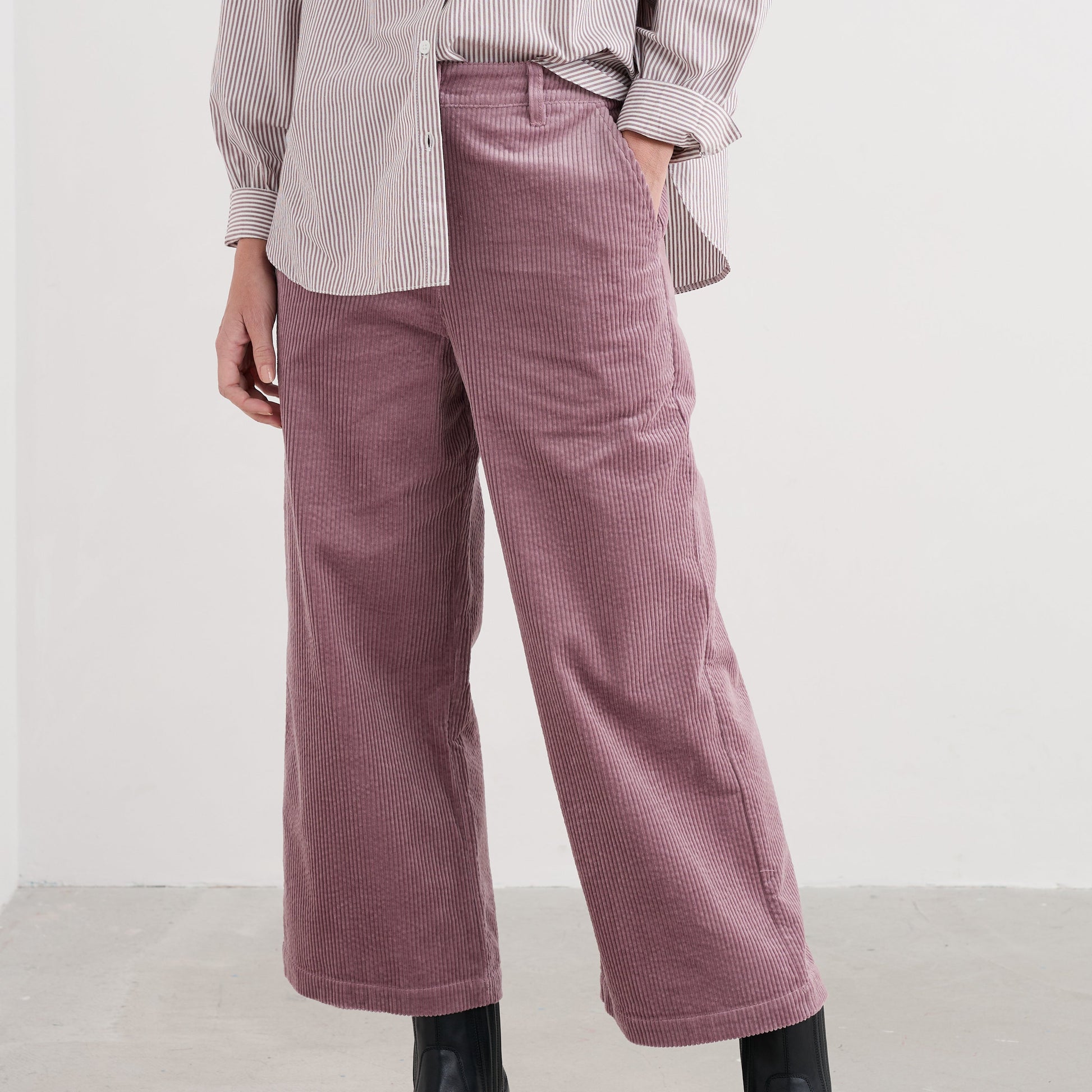 Seasalt Asphodel Trousers in Elderberry