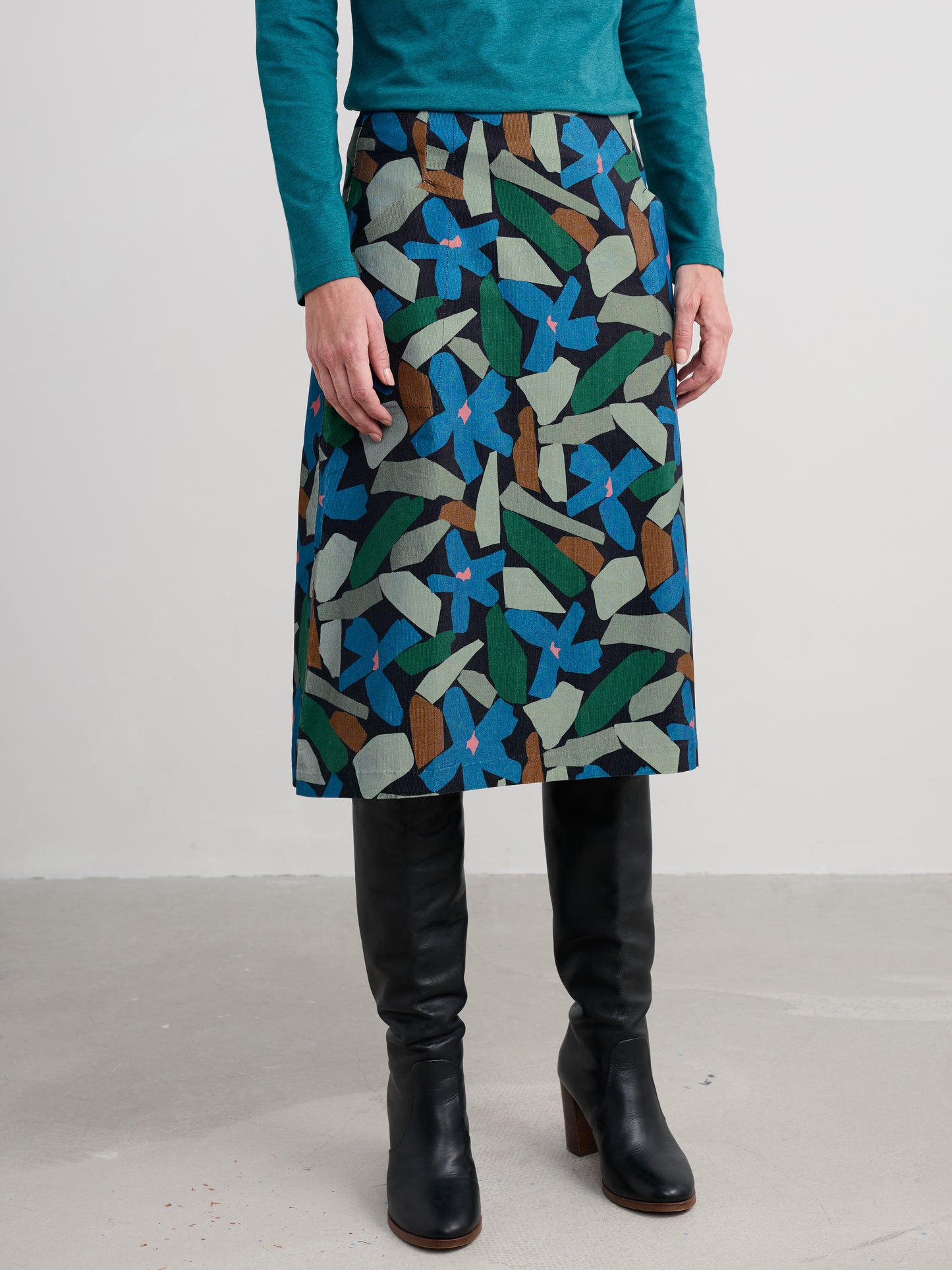 Seasalt Cord Knee length skirt. 