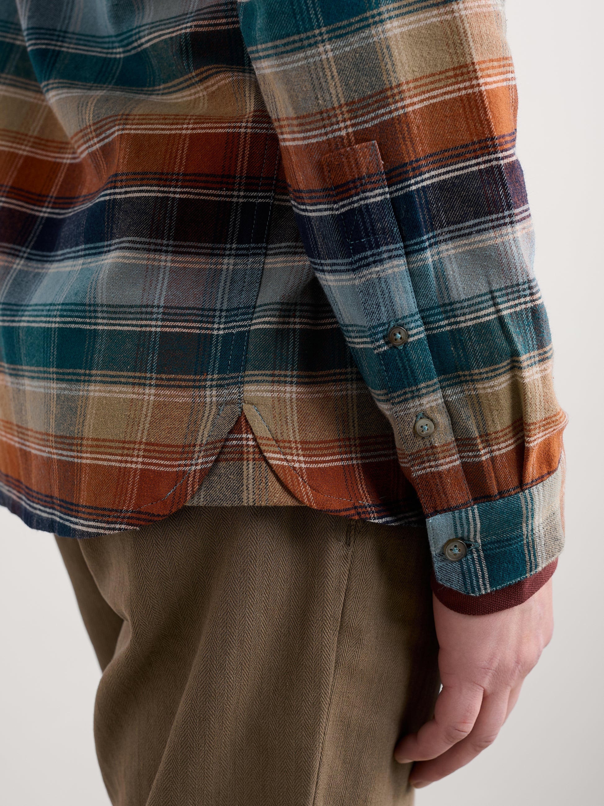 Men's organic cotton brushed cotton shirt in brown and light blue