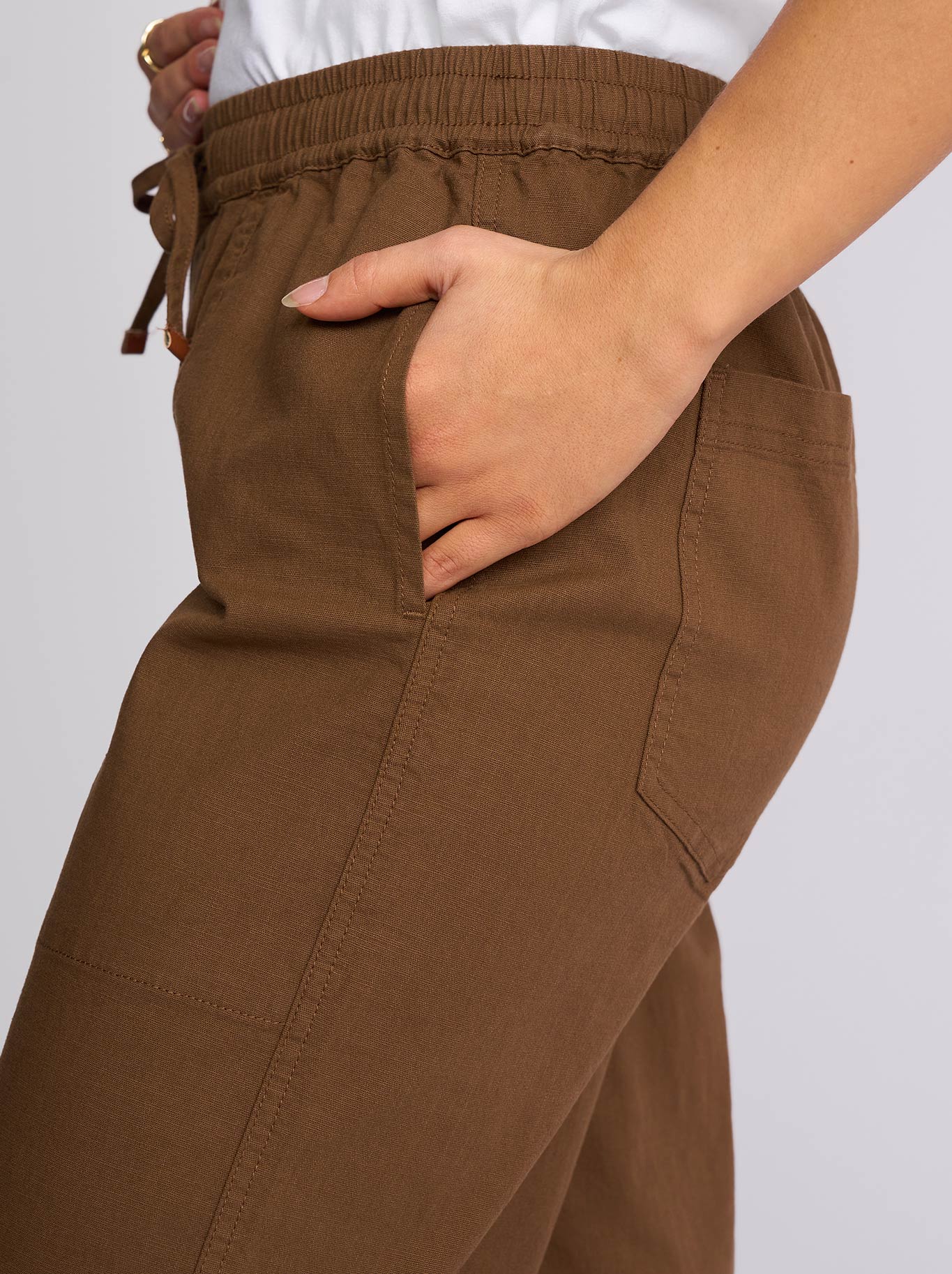 Vassalli Pull on pants cotton stretch in pecan