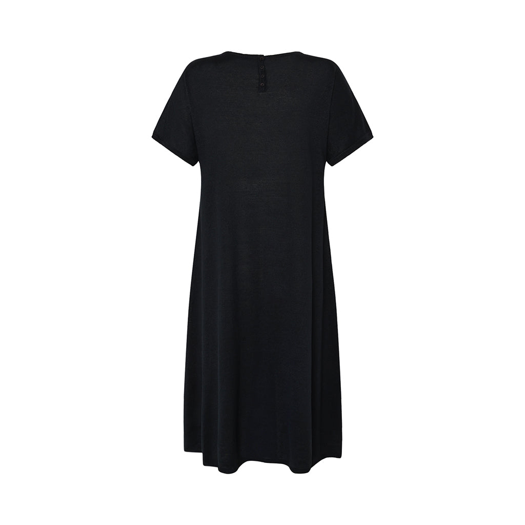 Back of the Pilu maxi Linen Hemp Dress in Black by Mansted
