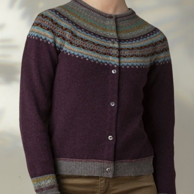 Eribe Scottish Knitwear, the Alpine Short Cardigan in Esmeralda.