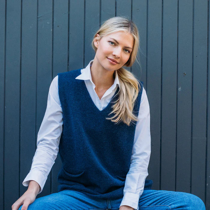 Eribe Corry Vee Tank Top in Navy Regatta.