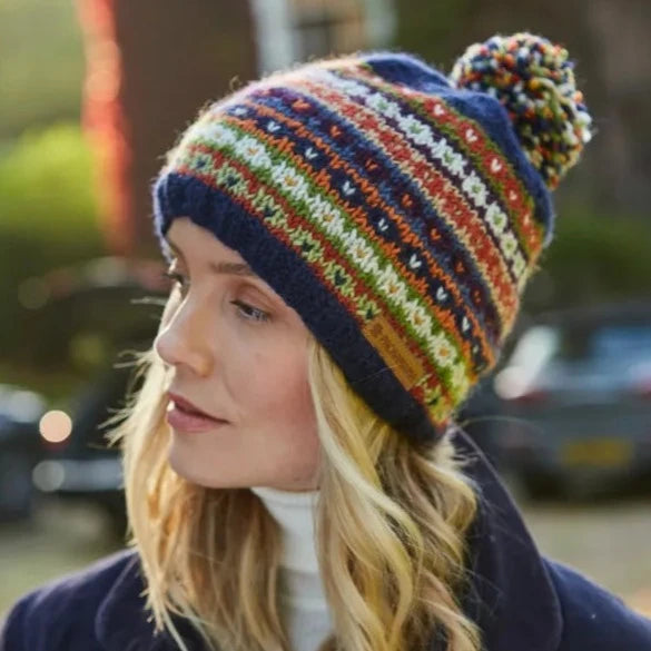 Beanie for Women. Knitwear.