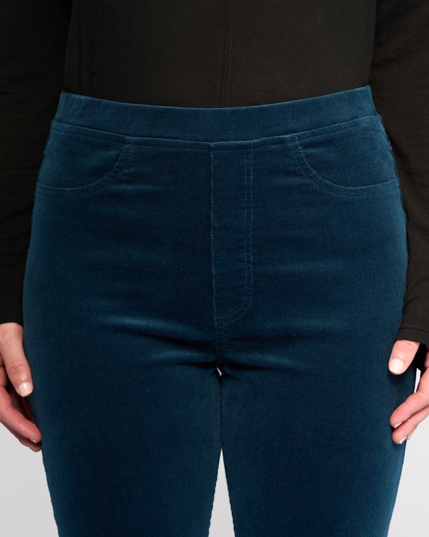 Cord pants in blue
