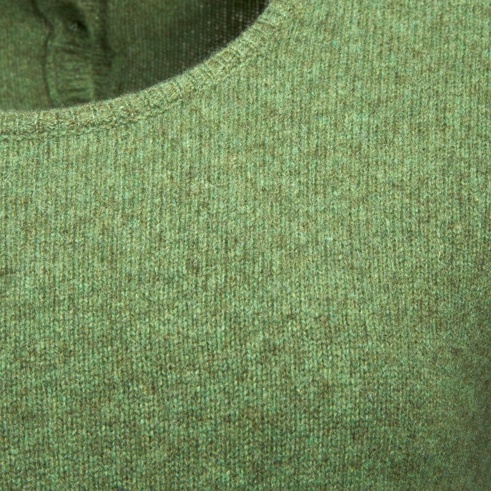 Mansted's Zo jumper in grape, detail