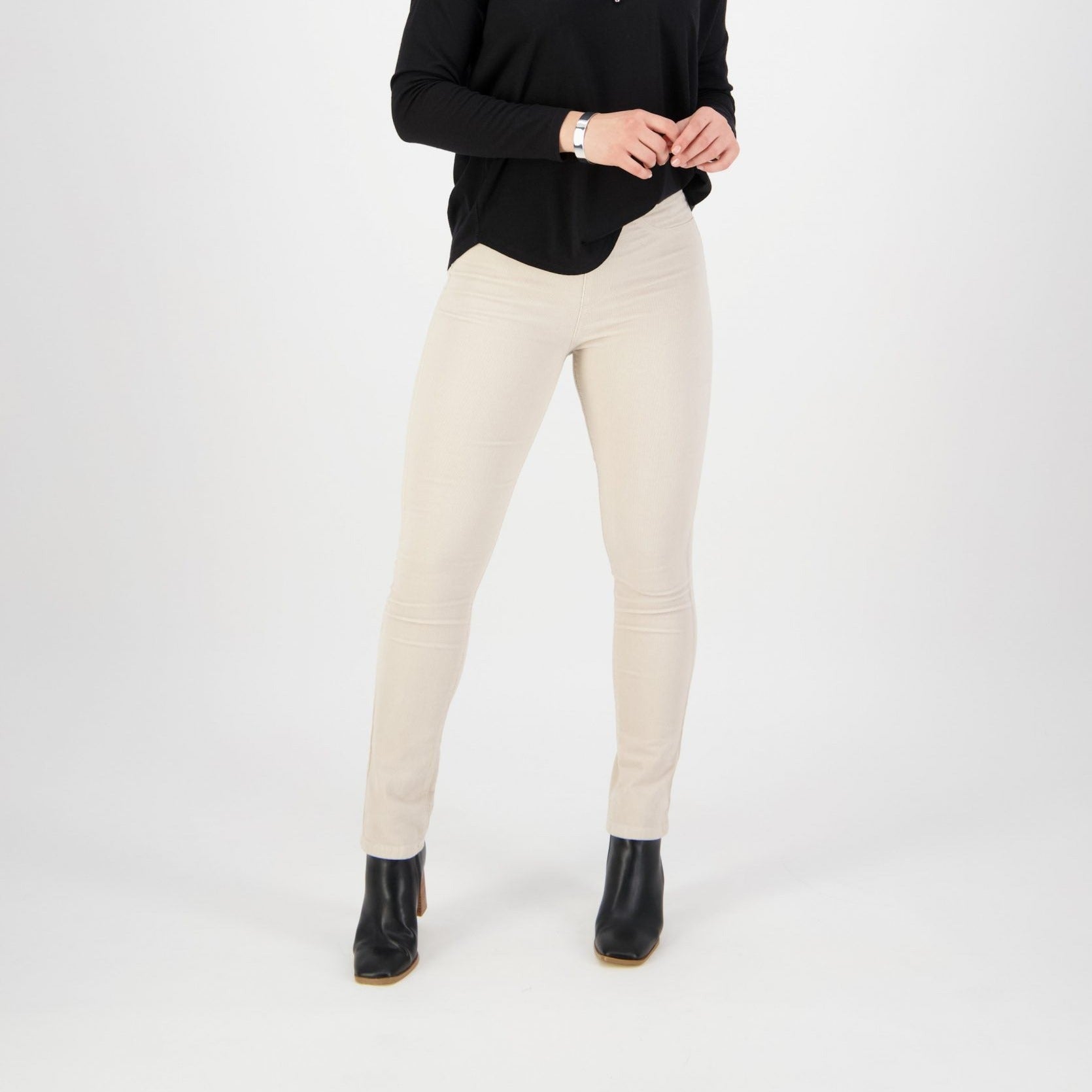 Vassalli pull on cord 234 in Bone.