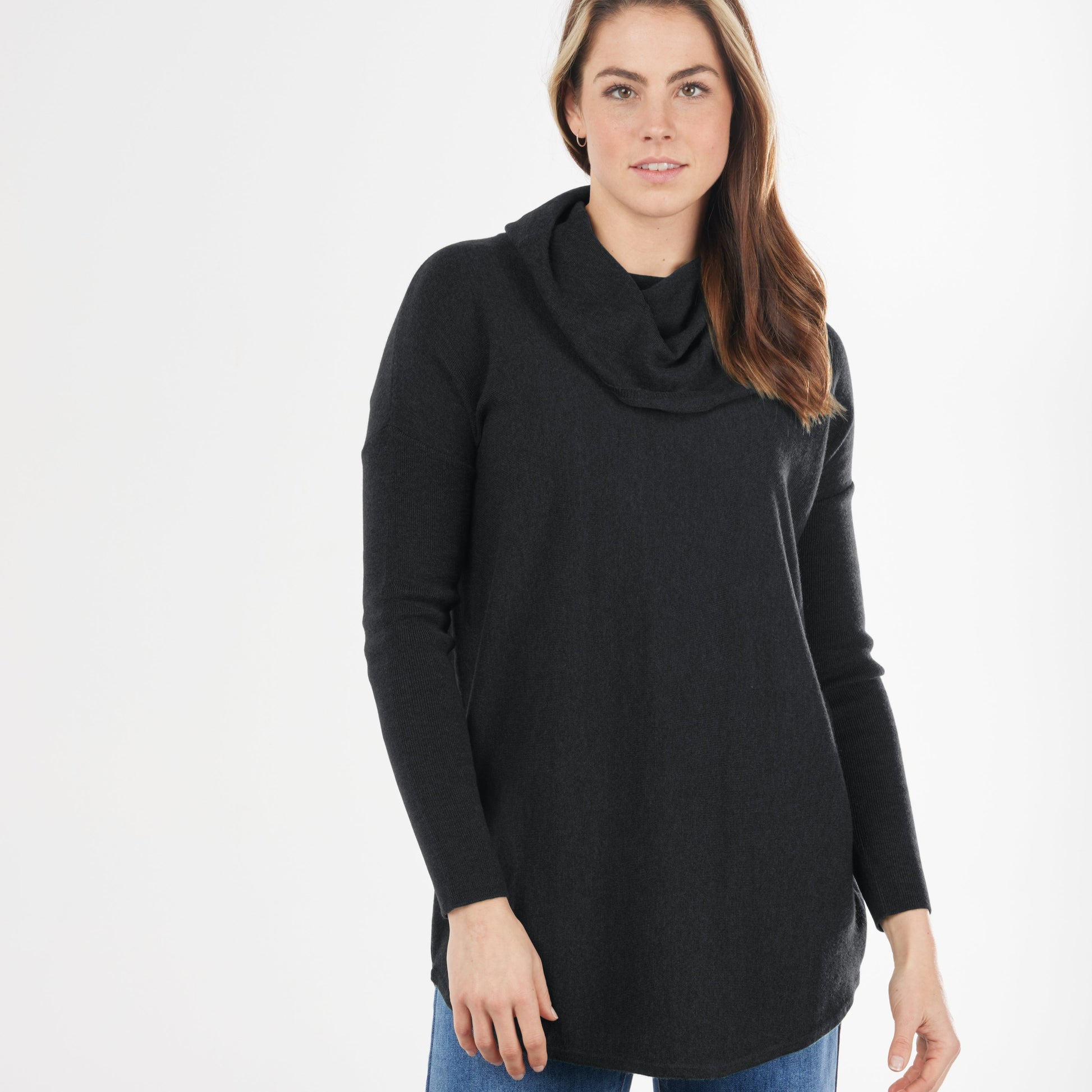 Bridge and Lord Merino and cashmere cowl neck in black