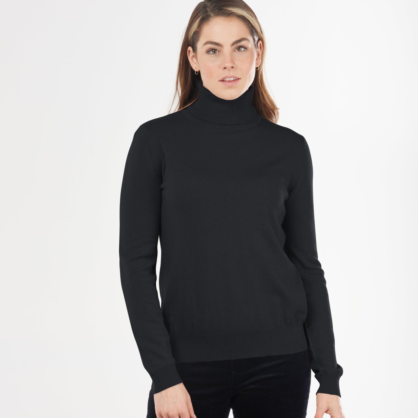 Classic Roll Neck - Black - Bridge and Lord