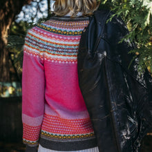 Eribe Scottish Knitwear Fair isle in Pink.